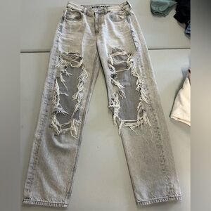 AMERICAN EAGLE High Waisted Distressed Gray Jeans Size 4
